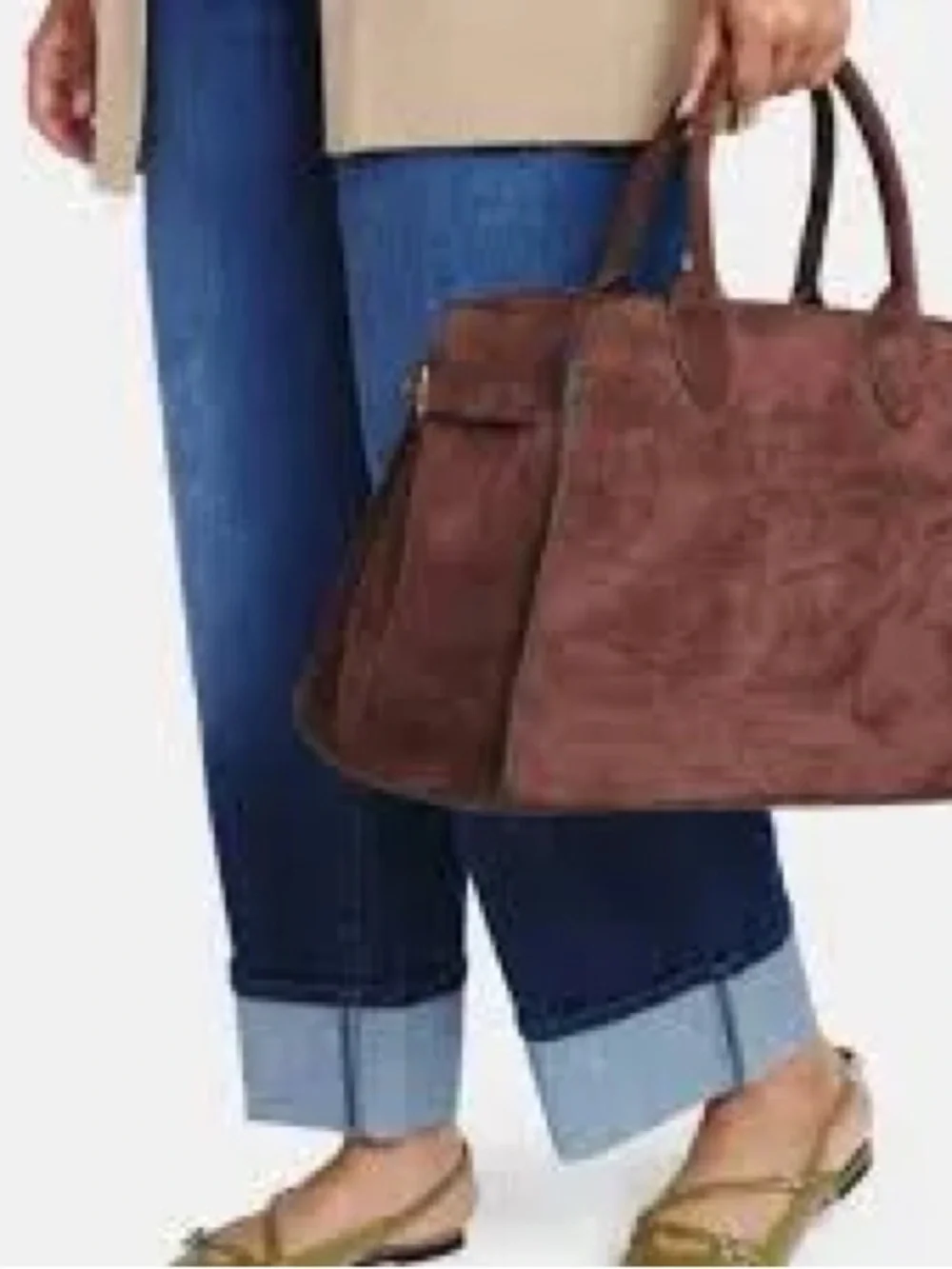 CHIC
Time and Tru Sage Satchel Soft Faux Suede Tote Bag
10.6" H x 9.4" W x 15.9" - Picture 2 of 6